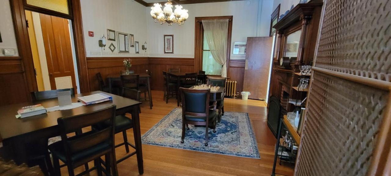 Inn At The Agora Lewiston Extérieur photo